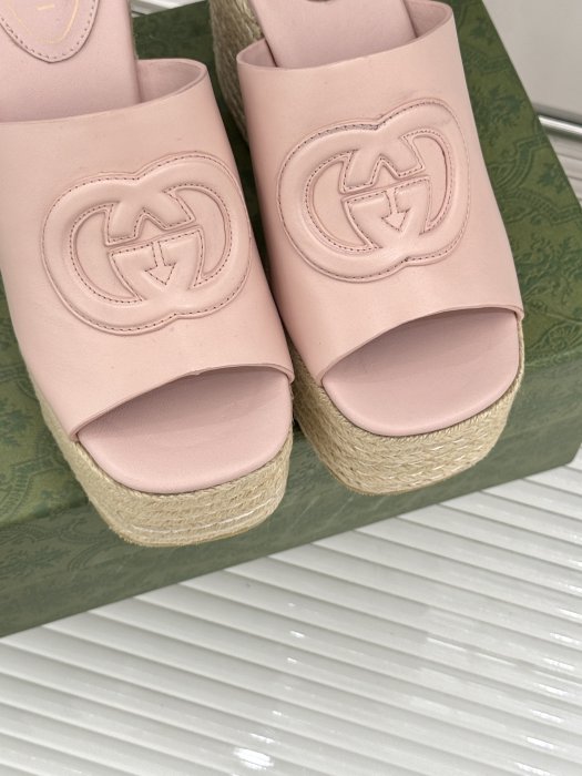 Босоножки фото 7