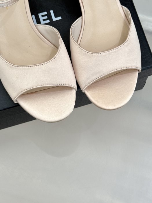 Босоножки фото 7