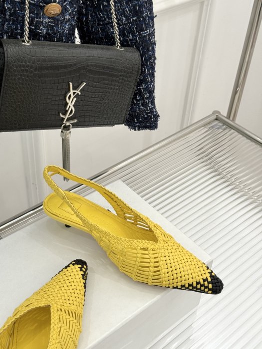 Босоніжки фото 5