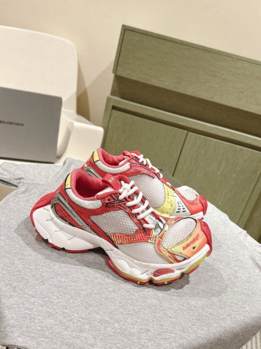 Кросівки Balenciaga 3XL Runner фото 4