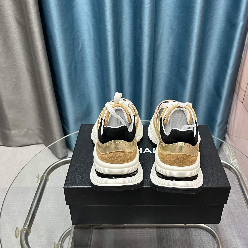 Кроссовки женские фото 3