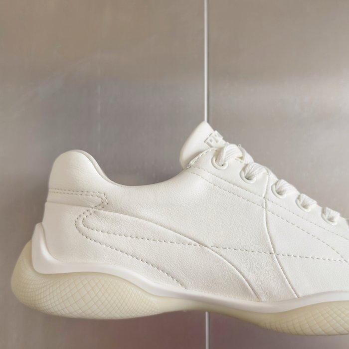 Кроссовки фото 8