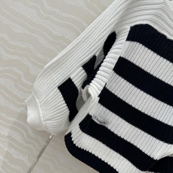 Кофта жіноча фото 4