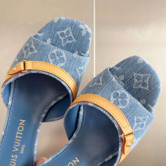 Босоножки фото 8