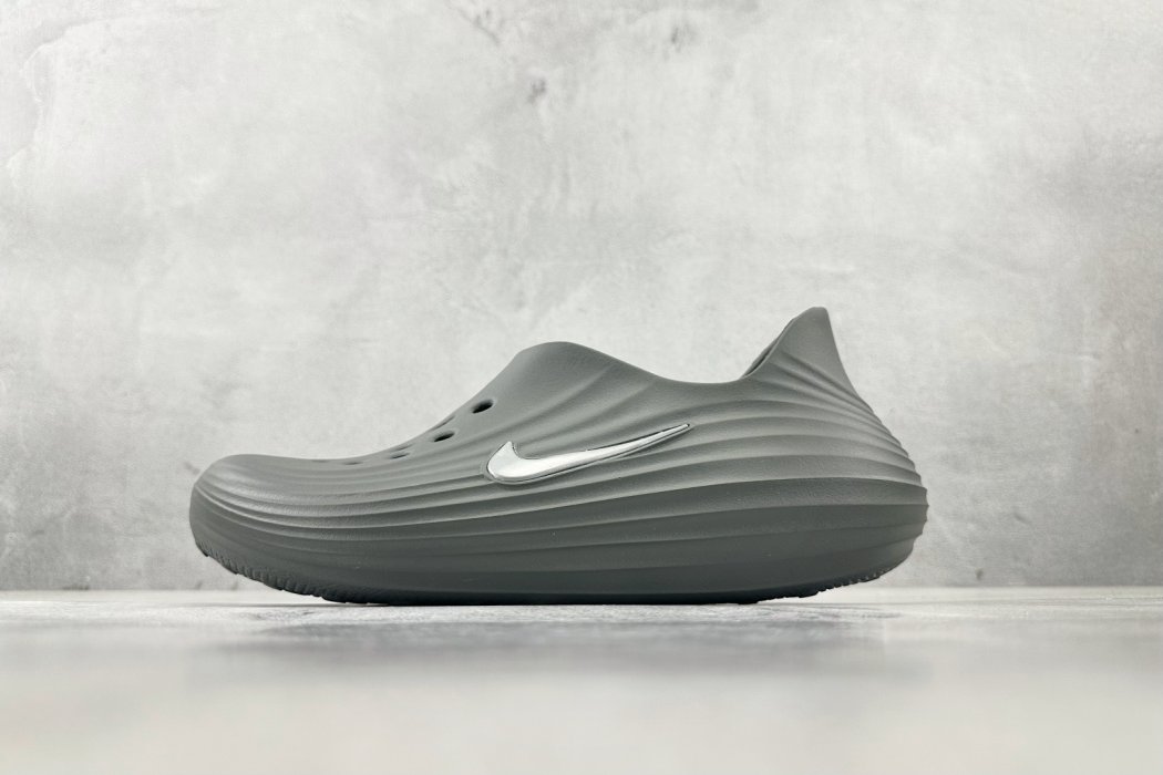 Кроссовки  Nike ReactX Rejuven8