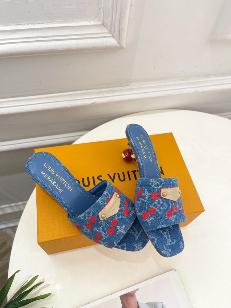 Босоножки фото 4