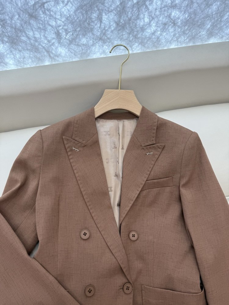 Костюм женский фото 7