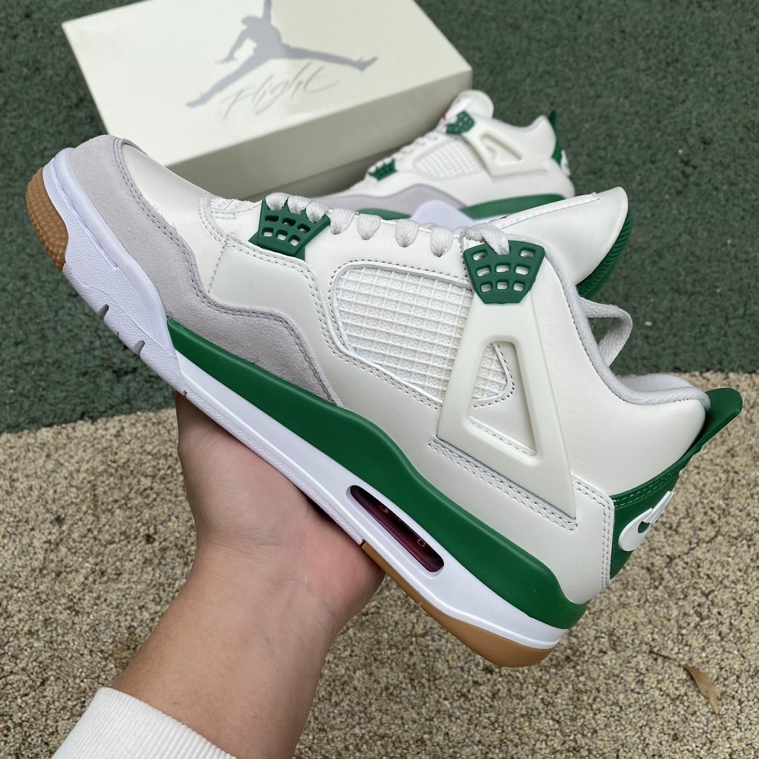 Кроссовки Air Jordan 4 SB Green DR5415-103 фото 3