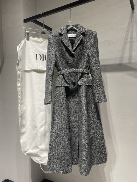 Wool women's coat фото 3