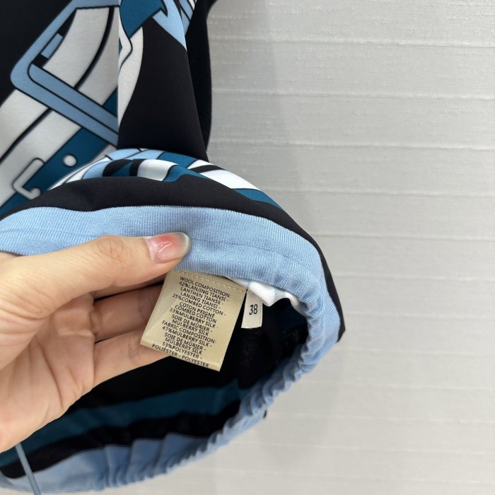 Футболка женская фото 7