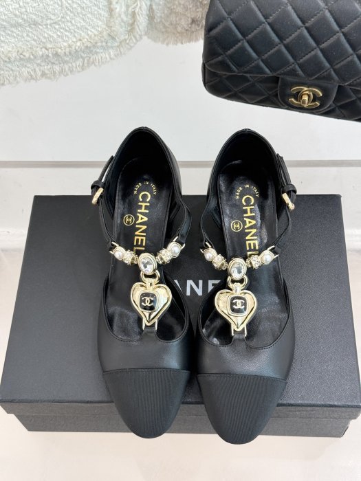 Босоножки фото 4