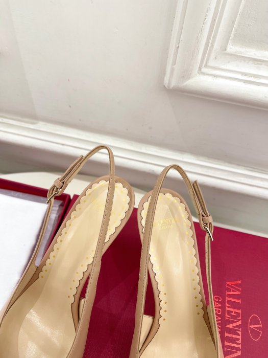 Босоножки фото 8