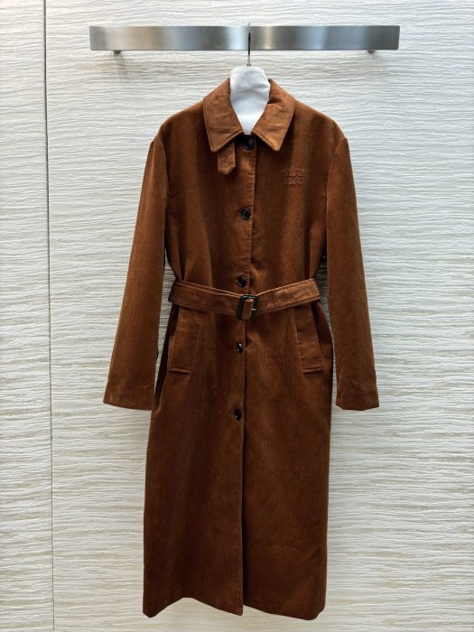 Coat women's