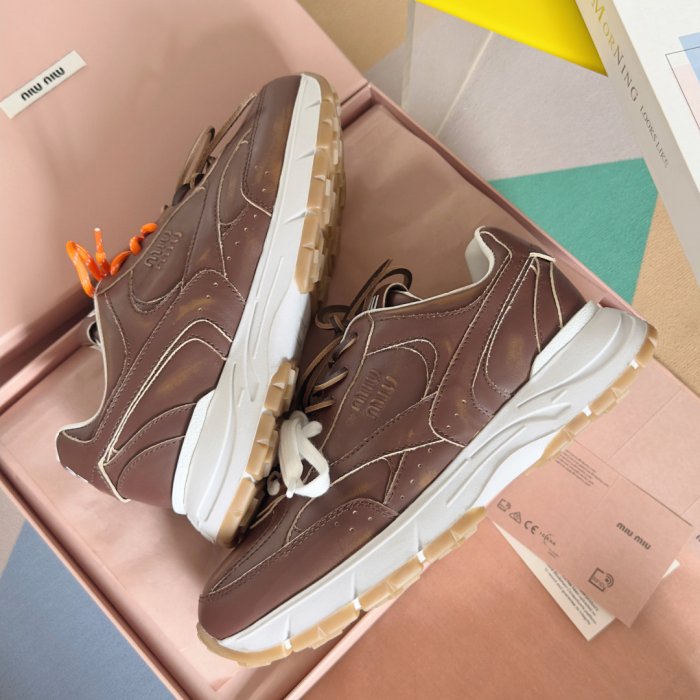 Кроссовки фото 6