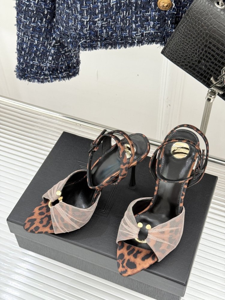 Босоніжки фото 2