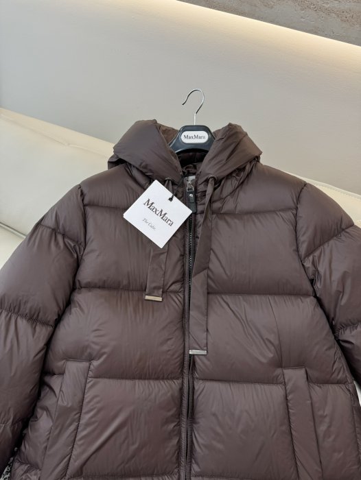 A long female Down jacket фото 5