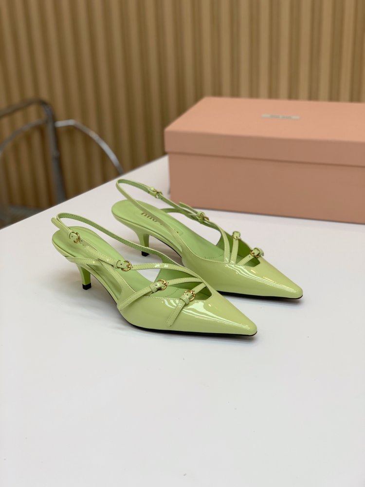 Босоножки фото 3