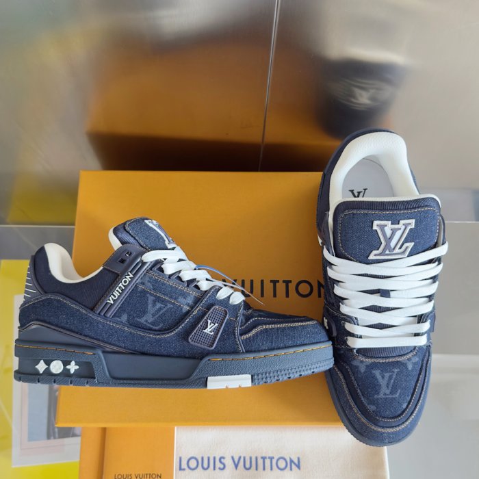 Sneakers LV Trainer фото 2