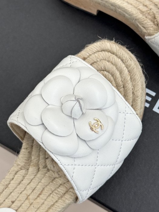 Босоножки фото 7