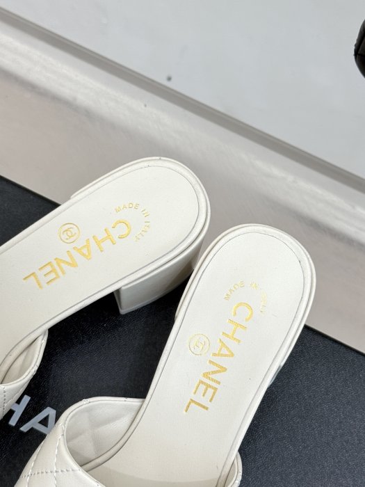 Босоножки фото 8