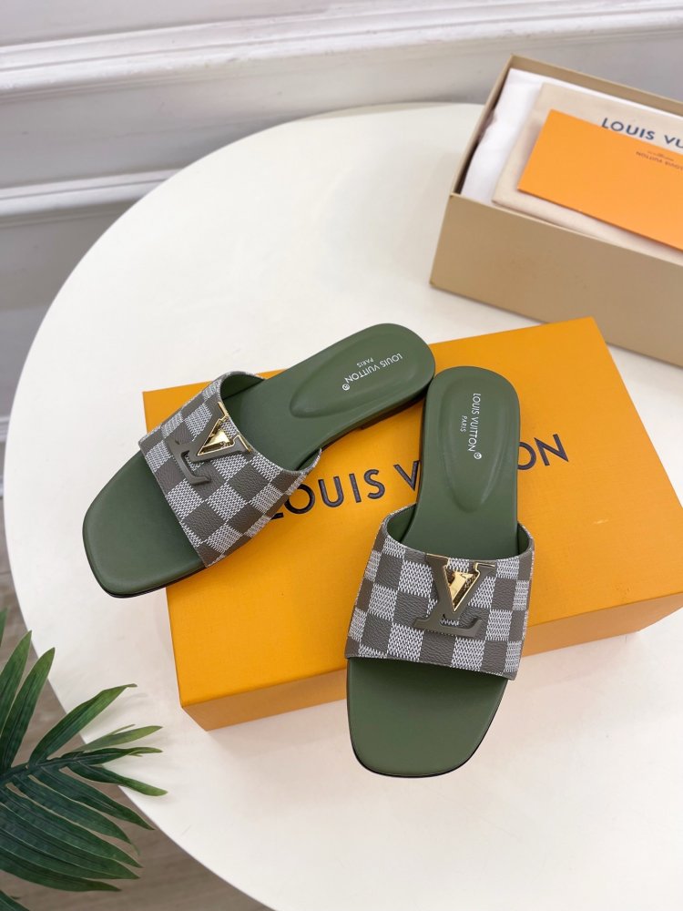 Шлепанцы женские фото 5