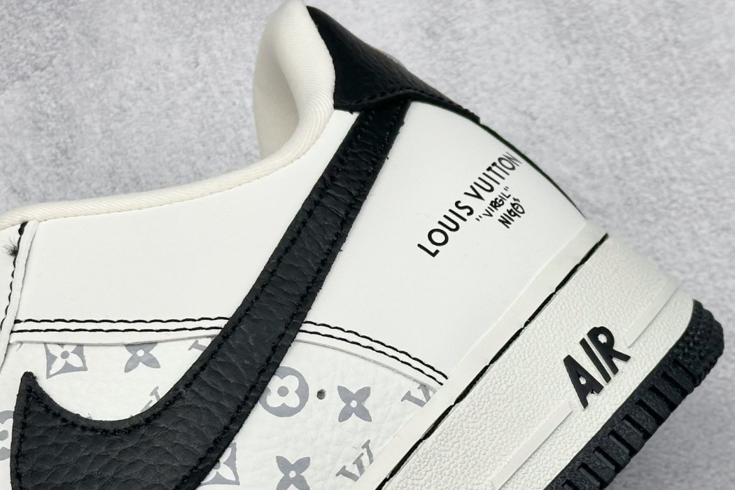 Кроссовки Nike Air Force 1 07 Low LV фото 9