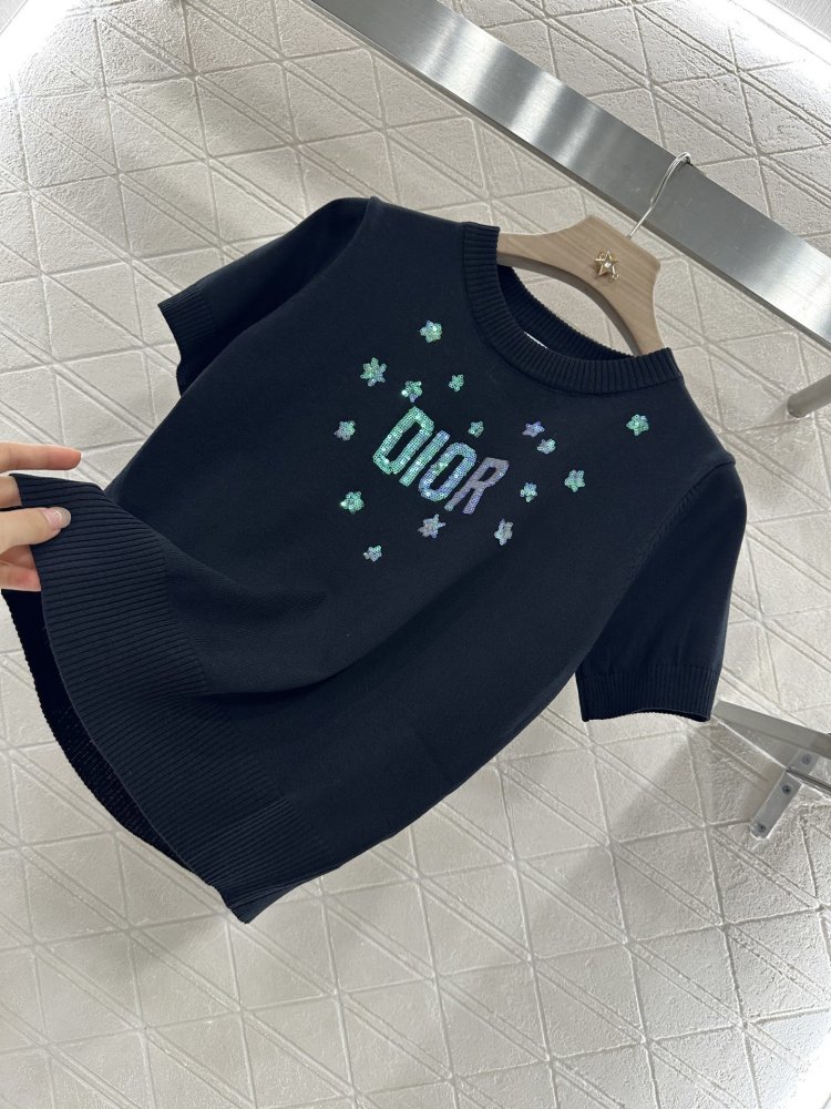 Футболка жіноча фото 6