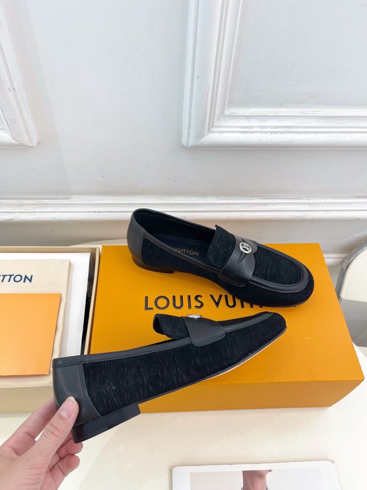 Лоферы женские фото 4