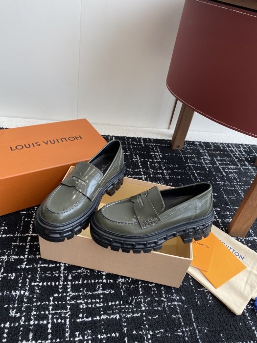 Туфли женские фото 3