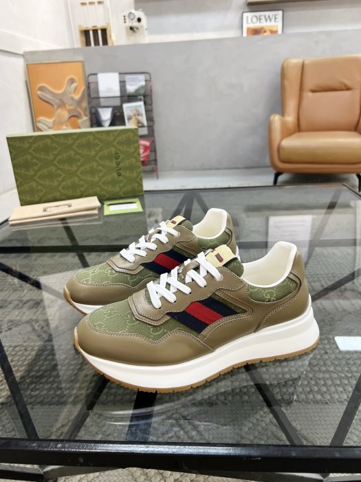 Кроссовки мужские