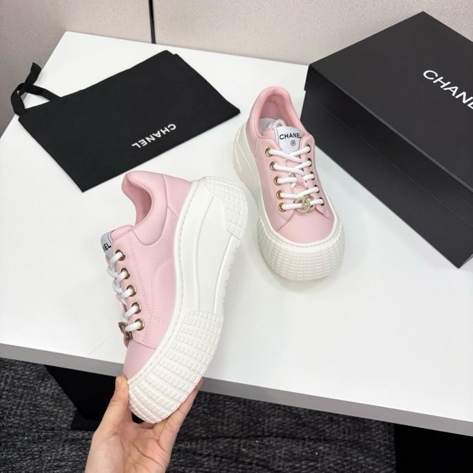 Кроссовки женские фото 6