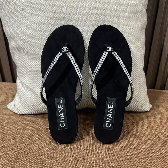 Шлепанцы Chanel 25C