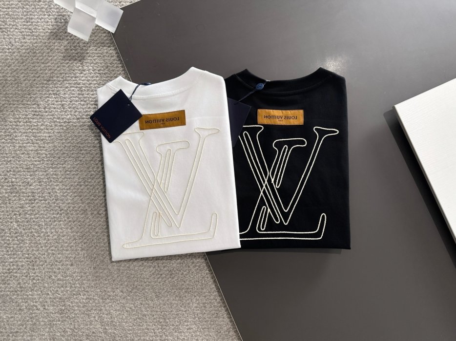 T-shirt men's фото 2