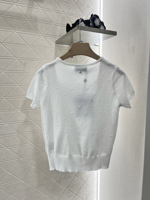 T-shirt women's фото 2