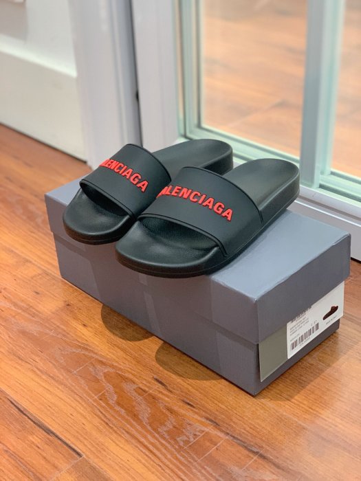 Шлепанцы фото 5