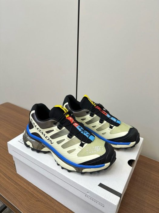 Кроссовки ＭＭ6 x SALOMON XT4