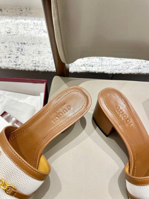 Босоножки фото 9