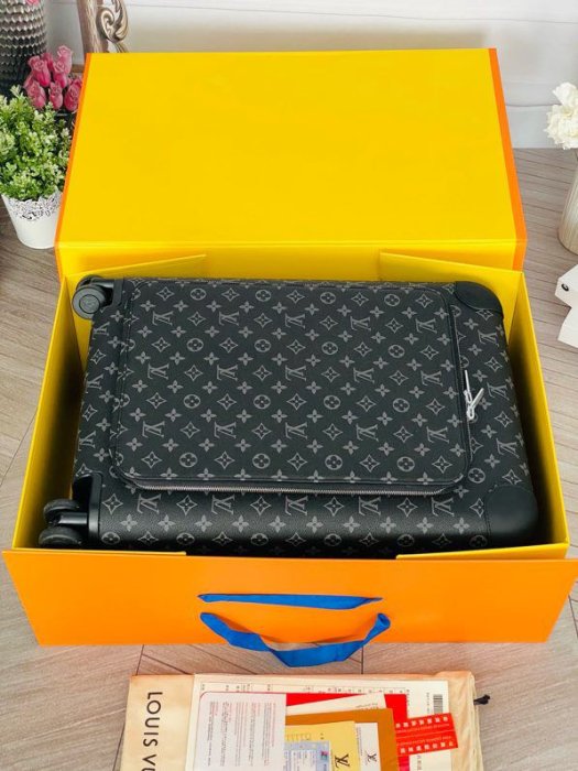 Чемодан Horizon 55 для ручной клади 38х55х21 см фото 4