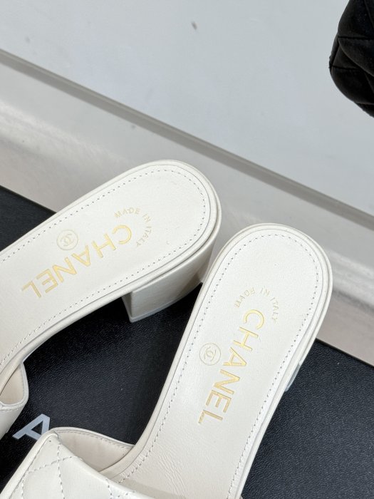 Босоножки фото 8