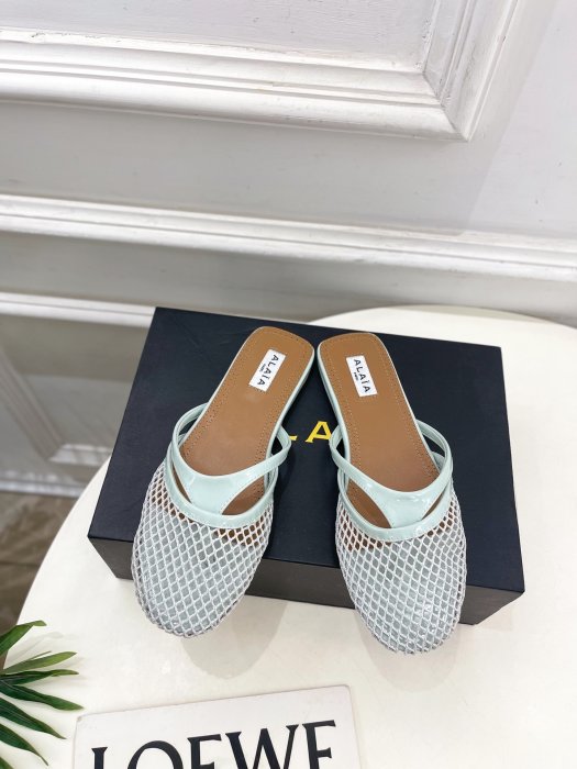 Шлепанцы женские