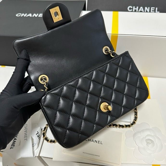 Сумка кожаная CHANEL Flap Bag AS1787 20 см фото 5