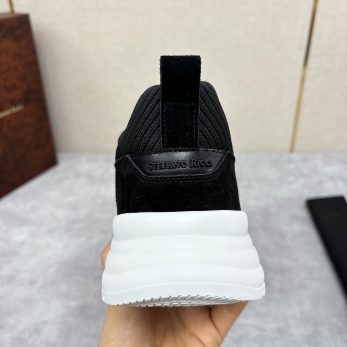 Кросівки фото 9