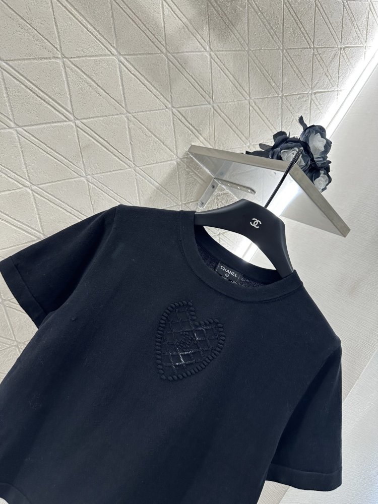 T-shirt women's фото 7