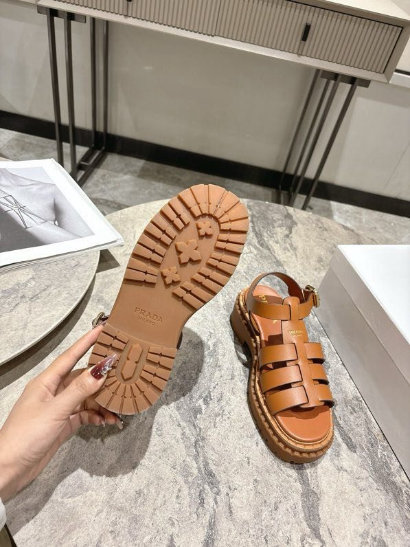 Сандалии женские фото 5