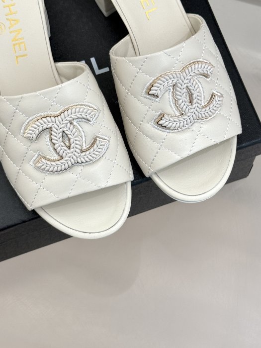 Босоножки фото 7