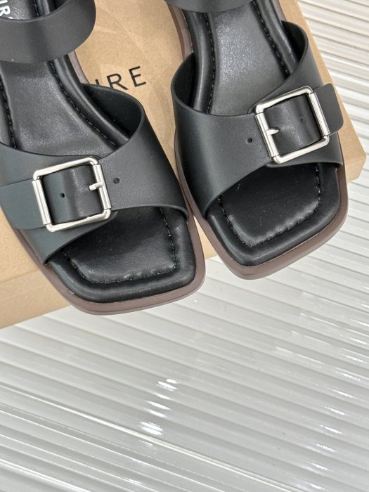 Босоножки фото 7