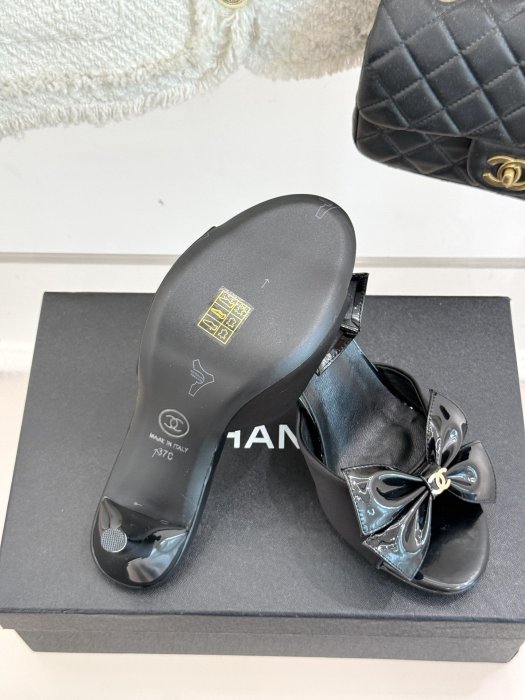 Босоножки фото 9