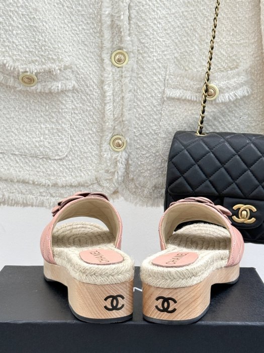 Босоножки фото 6