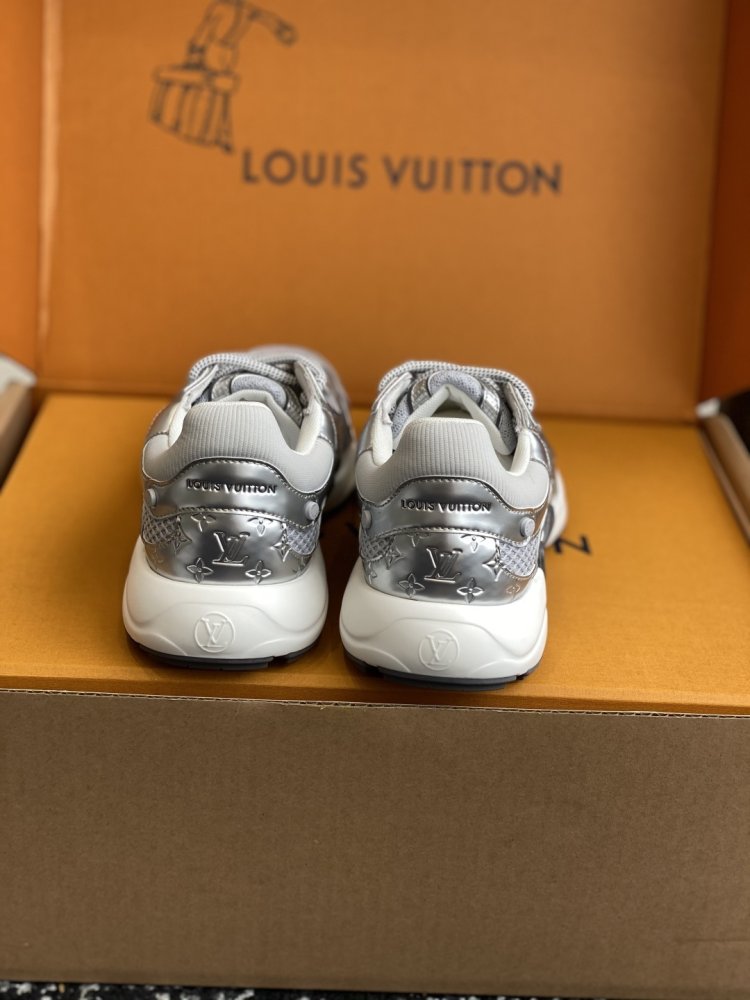 Кроссовки Olympia женские фото 8