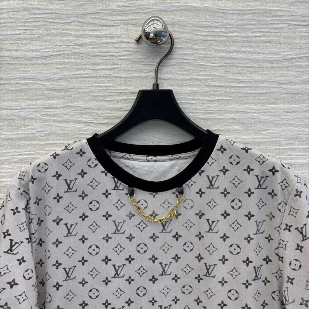 Футболка жіноча фото 2